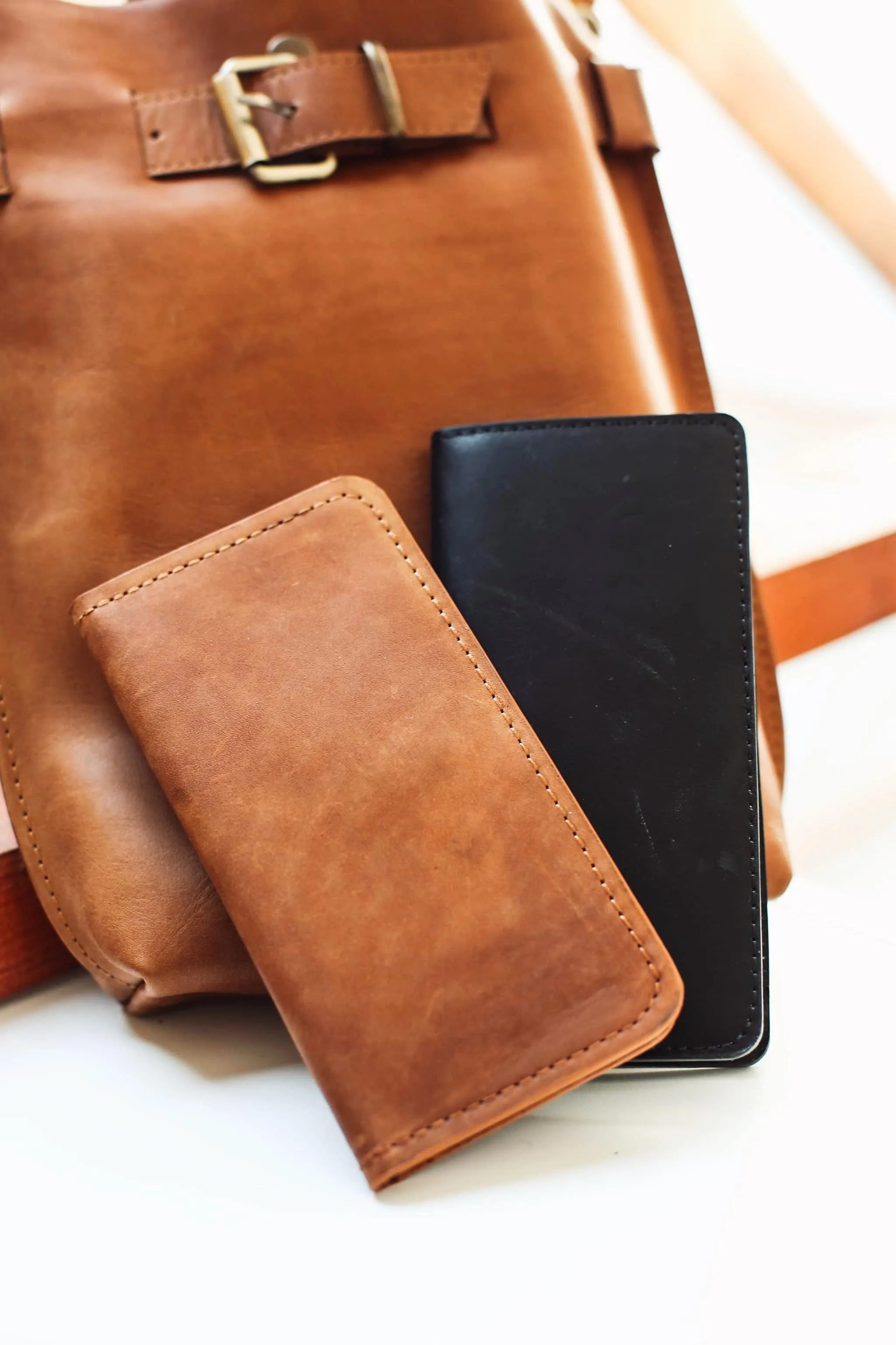 Black Bifold Leather Wallet - N01