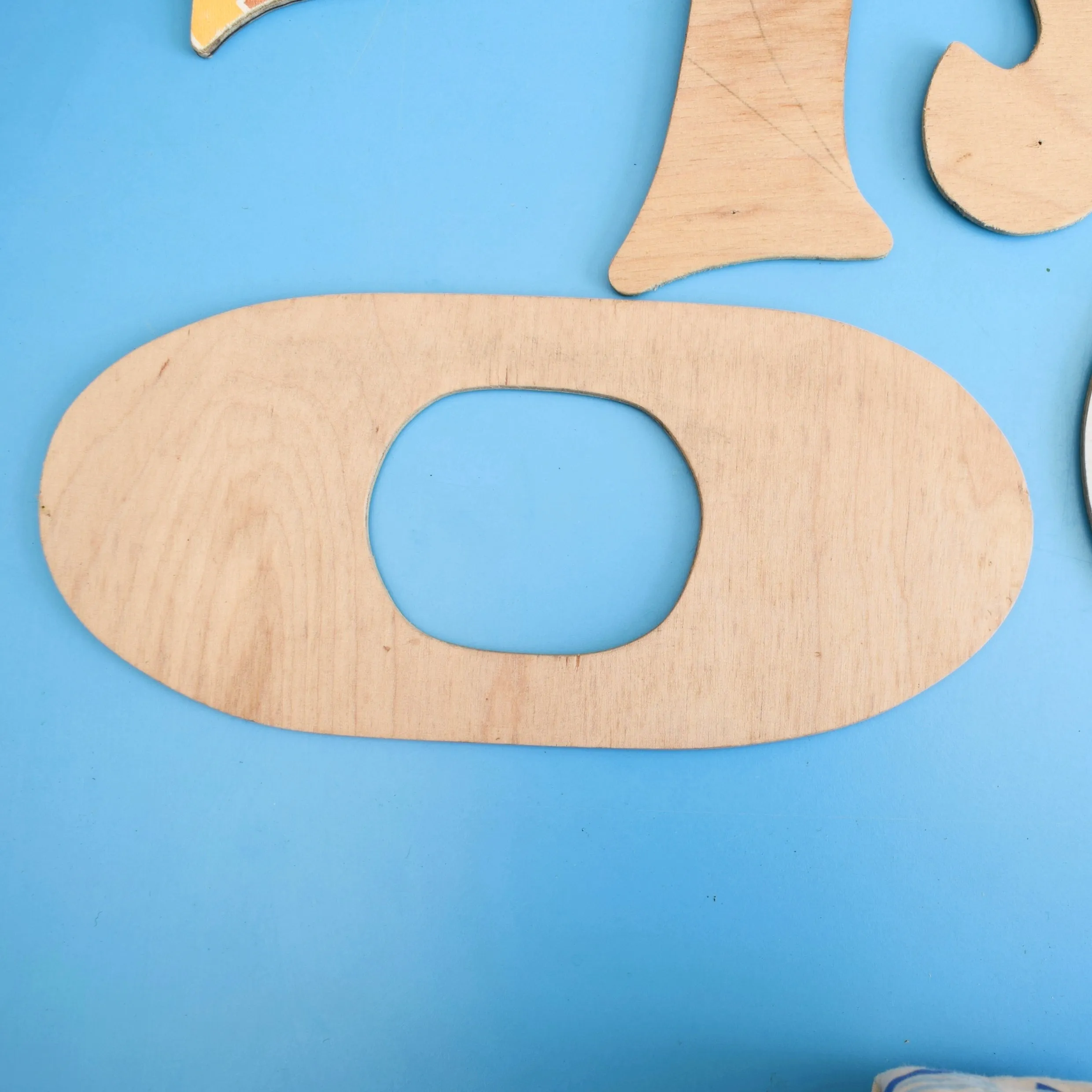 Vintage Letters - Wood & Vintage Wallpaper