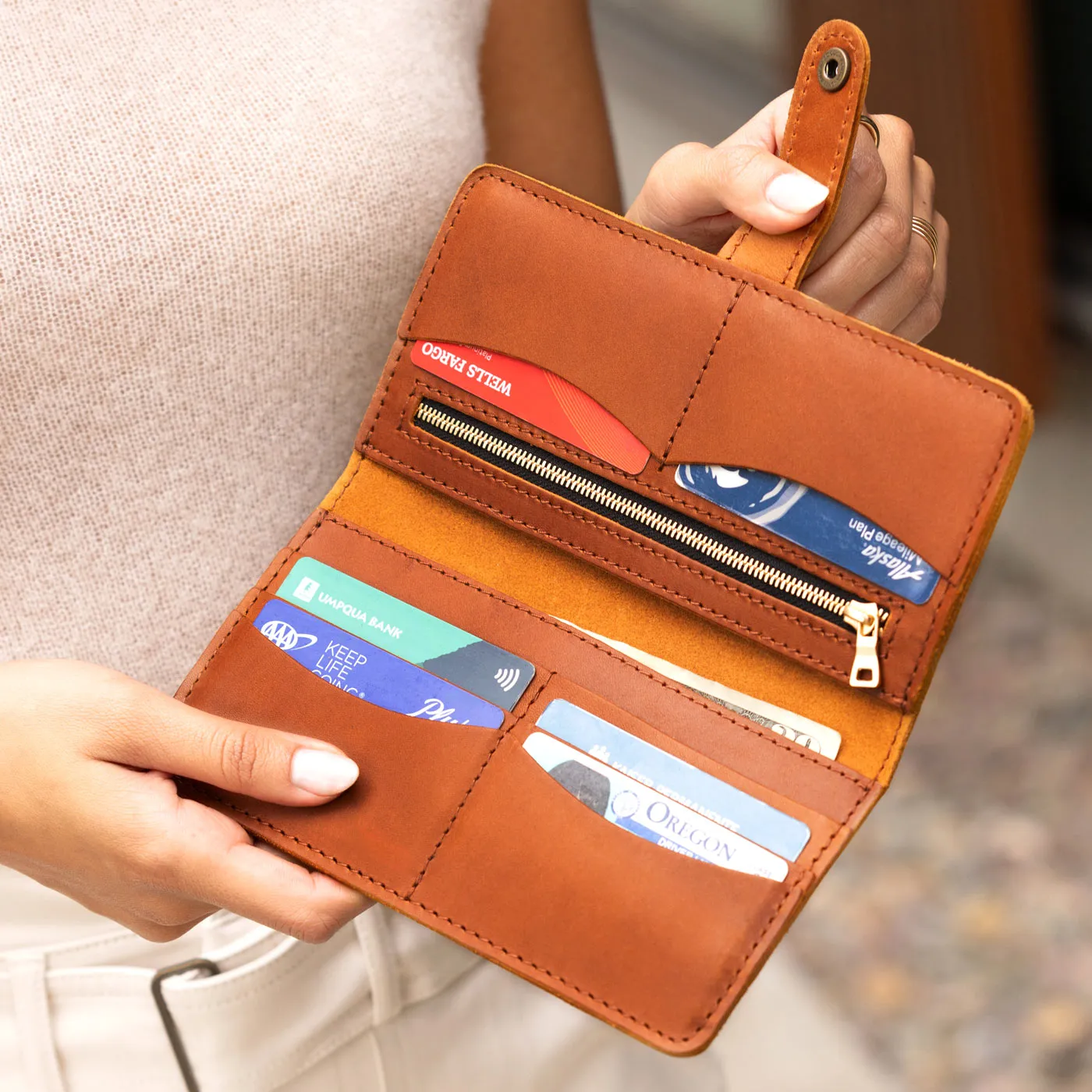 Women's Bifold Wallet